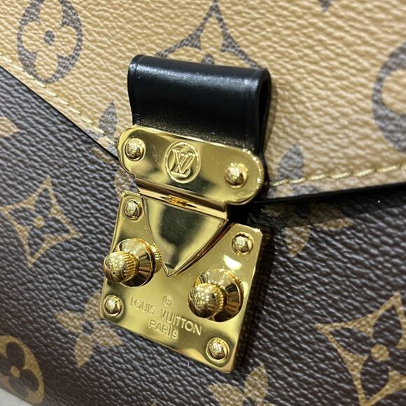 Louis Vuitton Pochette Metis MM Monogram Shoulder Bag - Picture 7 of 7